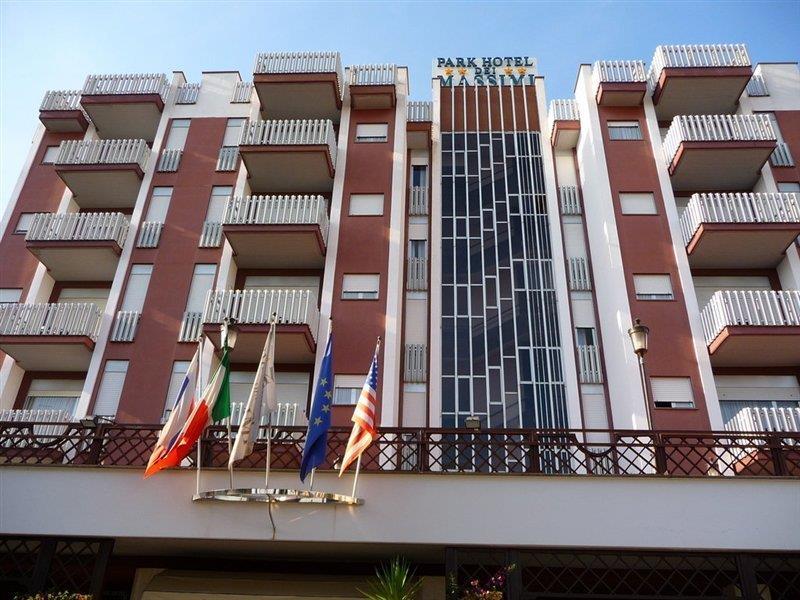 Park Hotel Dei Massimi Рим Екстериор снимка